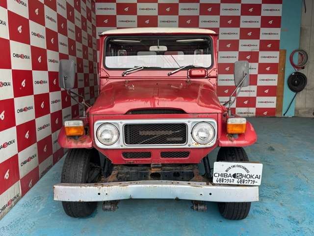 Toyota Land Cruiser 40 2
