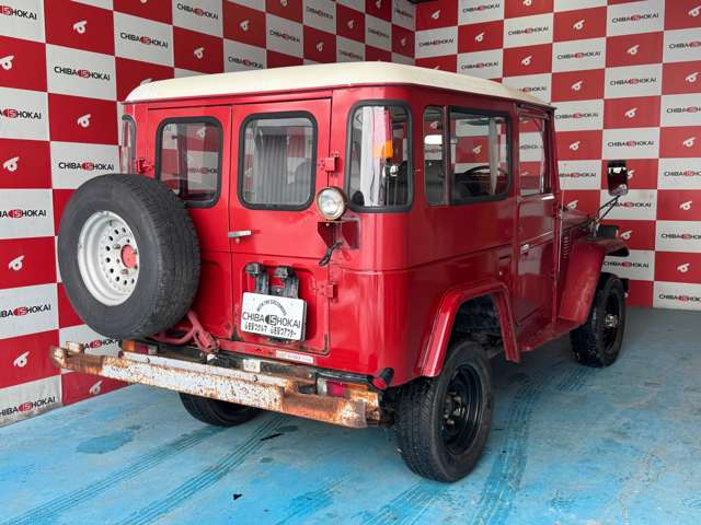 Toyota Land Cruiser 40 7