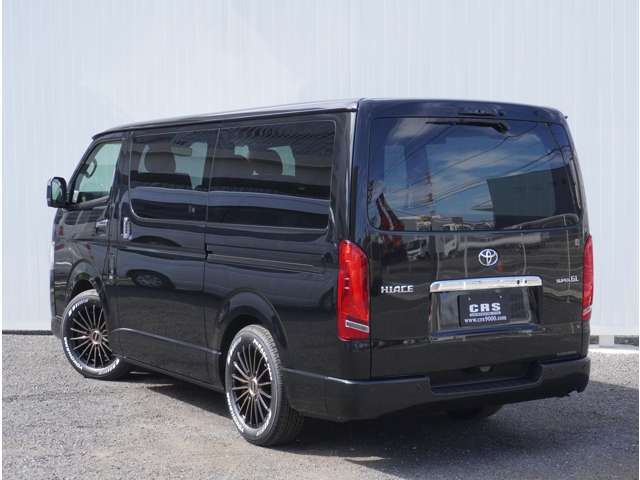 Toyota Hiace Van 2