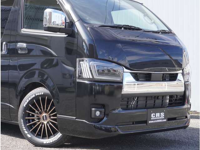 Toyota Hiace Van 8