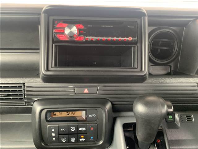 Honda N-VAN 9