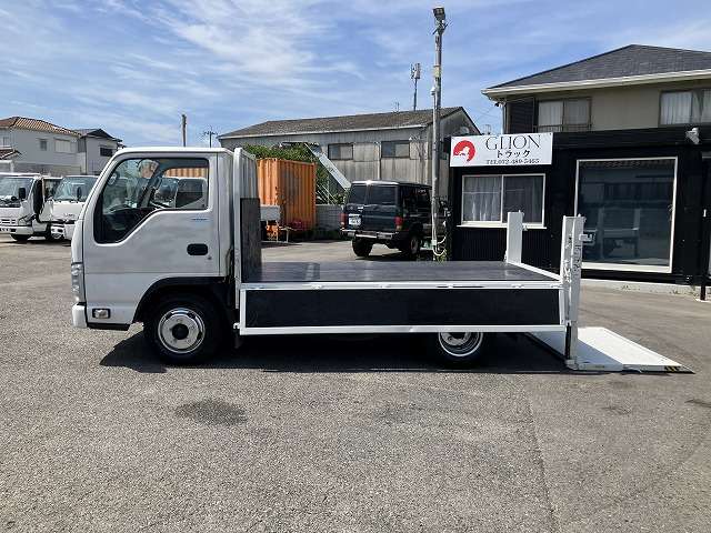 Isuzu Elf 11