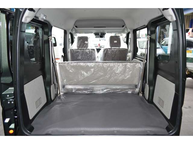 Suzuki Every 8