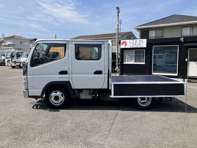 Mitsubishi Fuso Canter 11