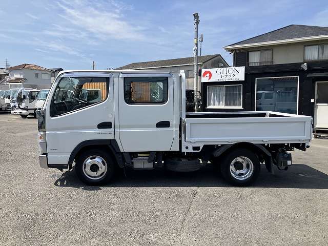 Mitsubishi Fuso Canter 4