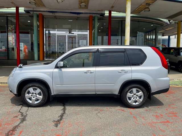 Nissan X-Trail 4