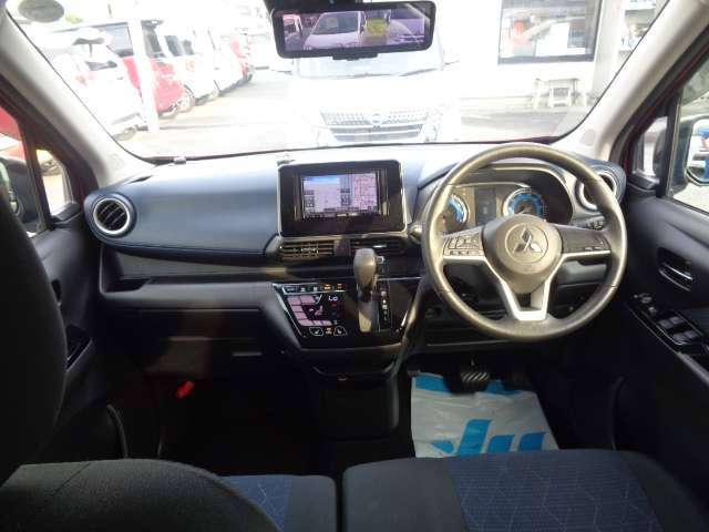 Mitsubishi eK X 6