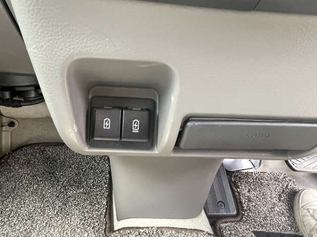 Nissan NV100 Clipper 12