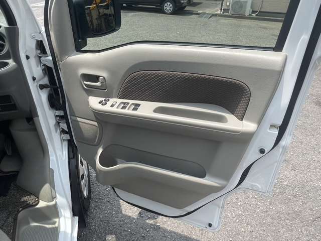Nissan NV100 Clipper 8