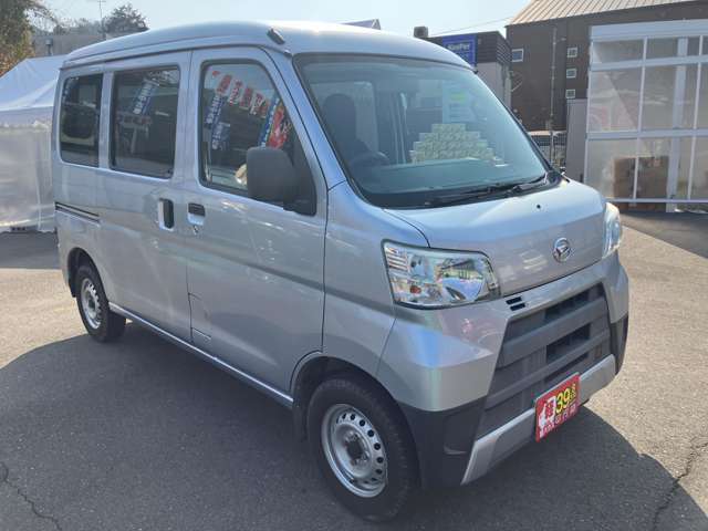 Daihatsu Hijet Cargo 10