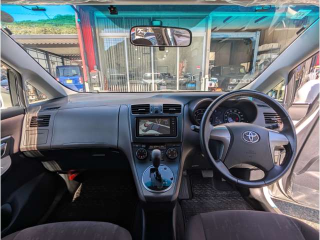 Toyota Mark X ZiO 2