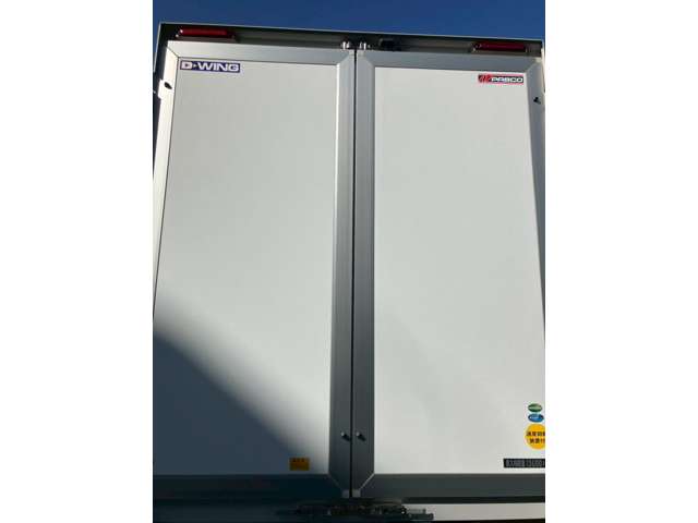 Mitsubishi Fuso Super Great 12