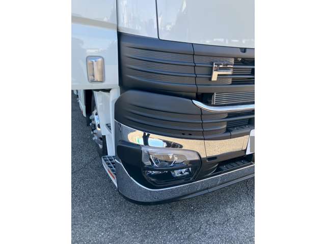 Mitsubishi Fuso Super Great 3