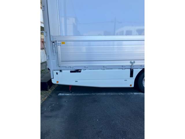 Mitsubishi Fuso Super Great 8