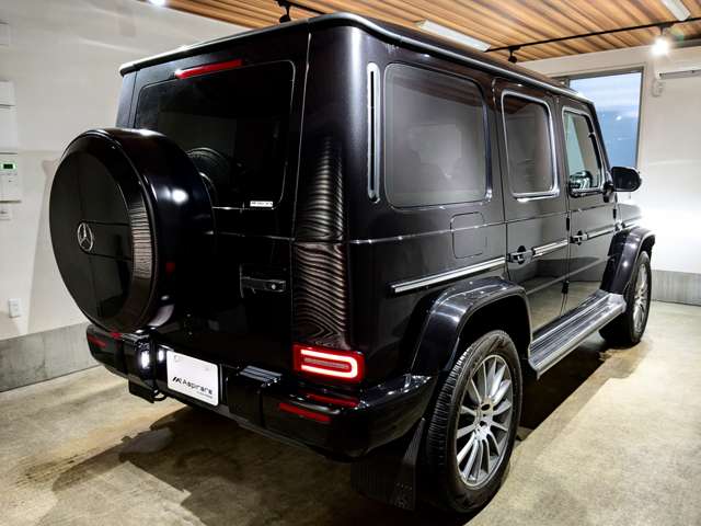 Mercedes-Benz G-Class 12
