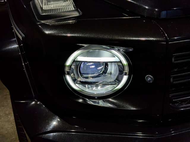 Mercedes-Benz G-Class 8