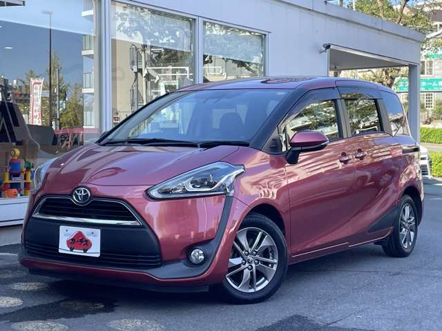 Toyota Sienta 3