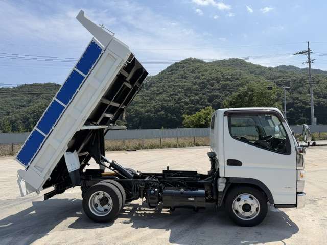 Mitsubishi Fuso Canter 12