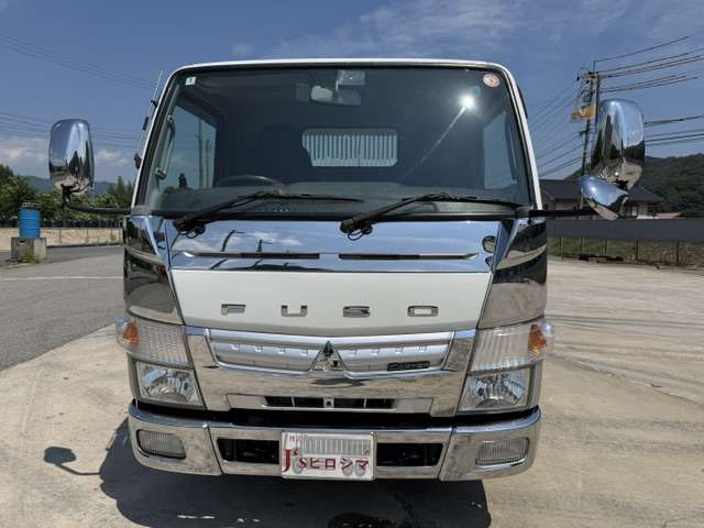 Mitsubishi Fuso Canter 2