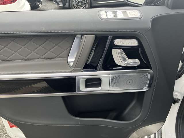 Mercedes-Benz G-Class 7