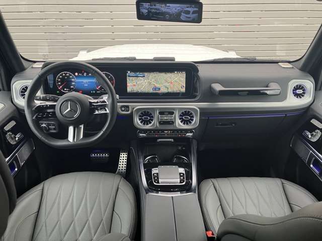 Mercedes-Benz G-Class 8