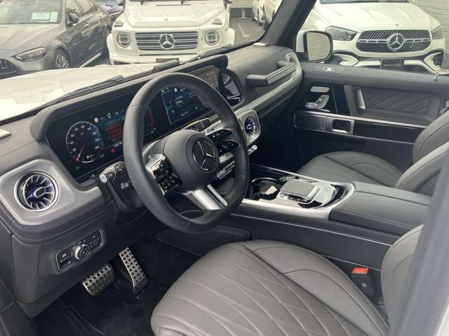 Mercedes-Benz G-Class 10