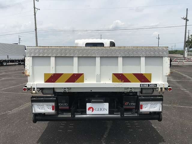 Isuzu Elf 12