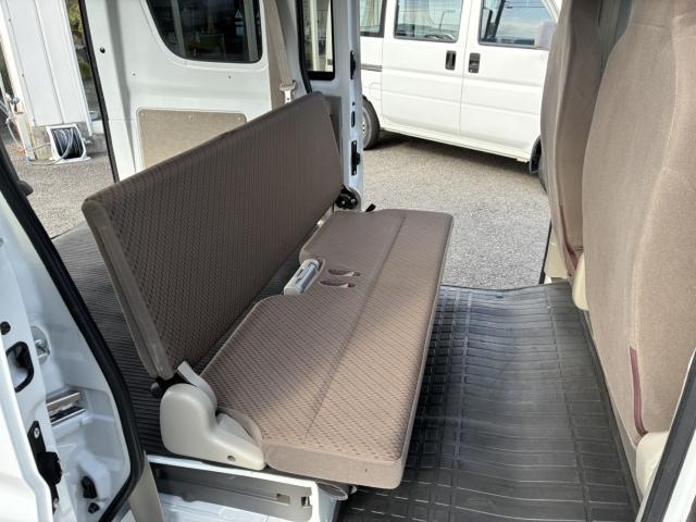Mitsubishi Minicab Van 11