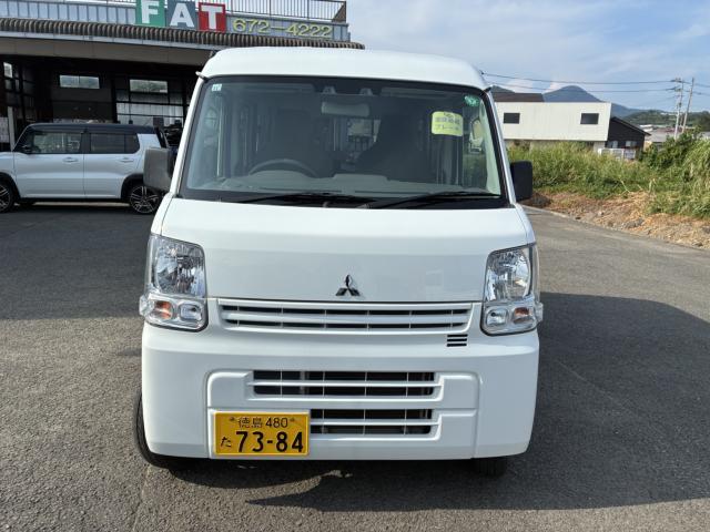 Mitsubishi Minicab Van 3