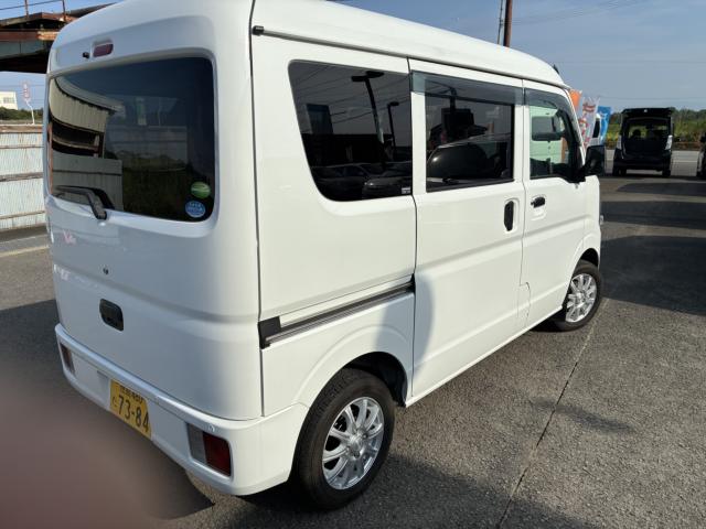 Mitsubishi Minicab Van 6