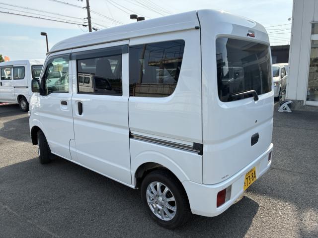 Mitsubishi Minicab Van 7