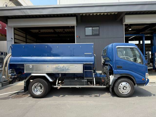 Hino Dutro 3
