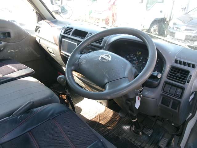 Nissan Vanette 9
