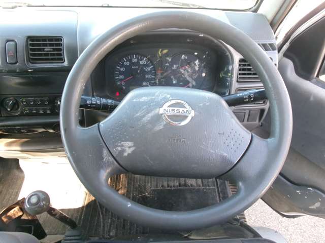 Nissan Vanette 10