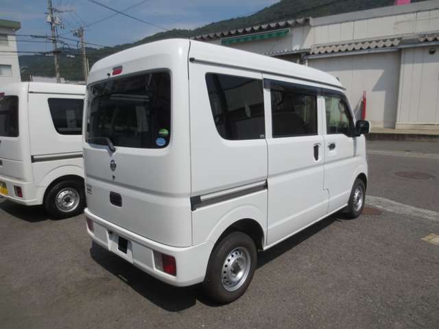 Nissan NV100 Clipper 12