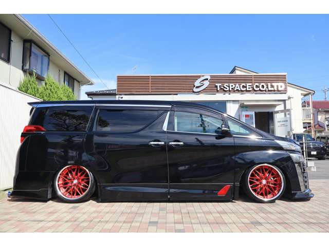 Toyota Vellfire 6
