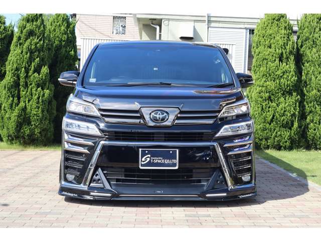 Toyota Vellfire 8