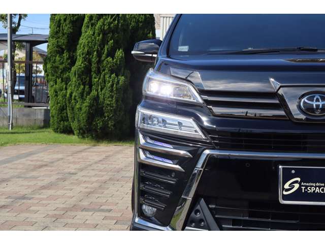 Toyota Vellfire 9