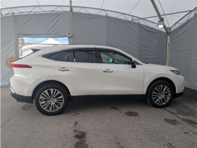 Toyota Harrier 10