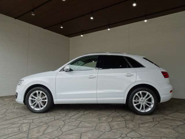Audi Q3 9