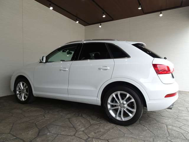 Audi Q3 10
