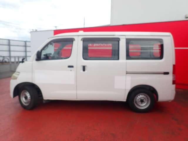Toyota Town Ace Van 8