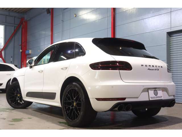 Porsche Macan 7