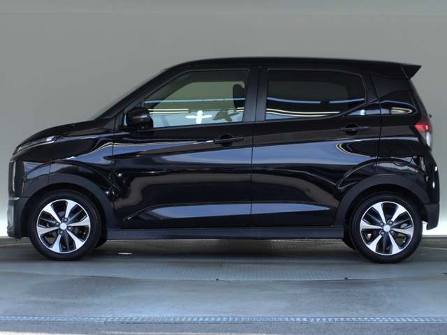 Mitsubishi eK X 11
