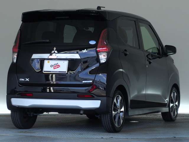 Mitsubishi eK X 8
