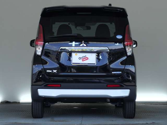 Mitsubishi eK X 9