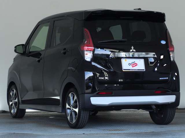 Mitsubishi eK X 10