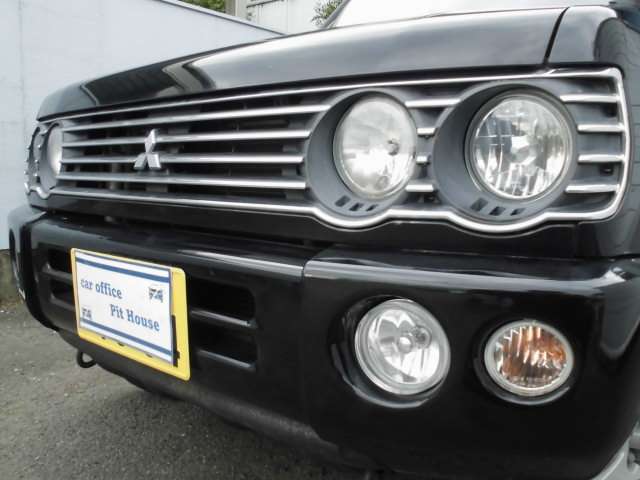 Mitsubishi Pajero Mini 4