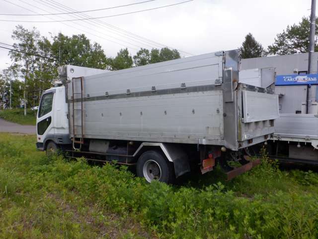 Mitsubishi Fuso Fighter 9