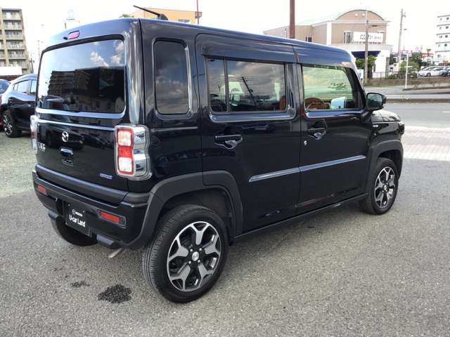 Mazda Flair Crossover 10